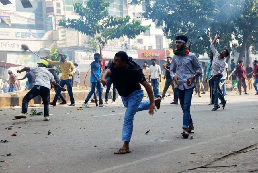 تظاهرات ضد دولتی اپوزیسیون بنگلادش به خشونت کشیده شد